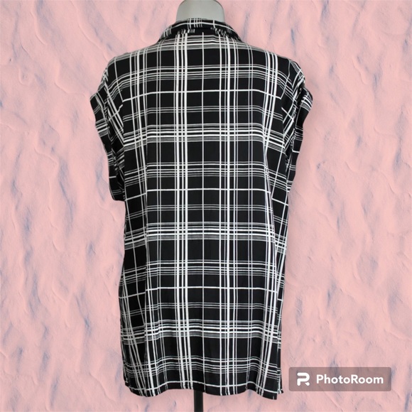 Cap Sleeve Blouse - Picture 2 of 4